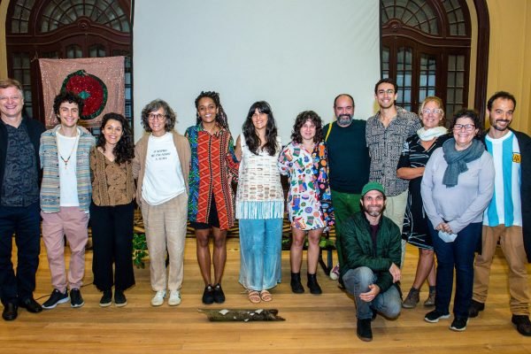 21/06/2022. Selvagem Ciclo de Estudos Plantas que Alimentam e Regeneram Cidades. Cátedra Futuros Regenerativos, Colégio Brasileiro de Altos Estudos da UFRJ. Com Fábio Scarano, Flavia Aranha e Alice Worcman.